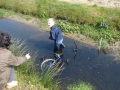 Dēlēna ne visai veiksmīgais velobrauciens Nīderlandē. Viņš pamanījās 'atrast' visseklāko NL kanālu, kādu jebkad biju redzējusi. Diemžēl ar slapjām drēbēm vēl bija jānominas 5 kilometri...